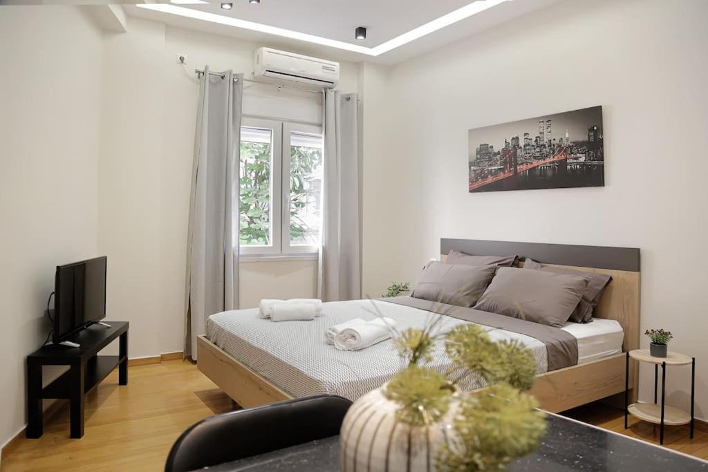 Apartment At Eksarhia Center Athena Bagian luar foto